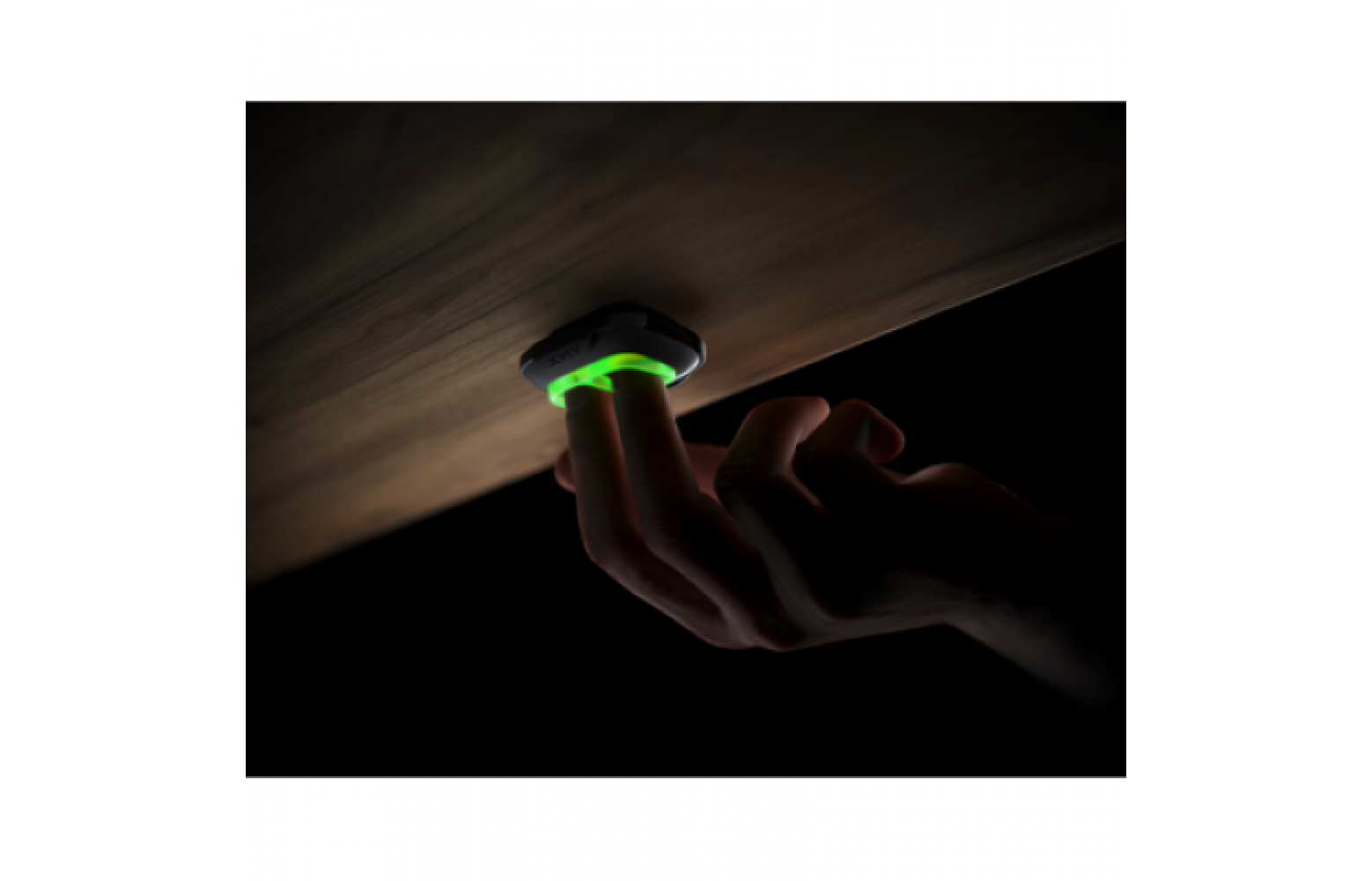 AJAX DoubleButton/Z – professional wireless panic button AJAX DoubleButton/Z – wireless panic button for business applications