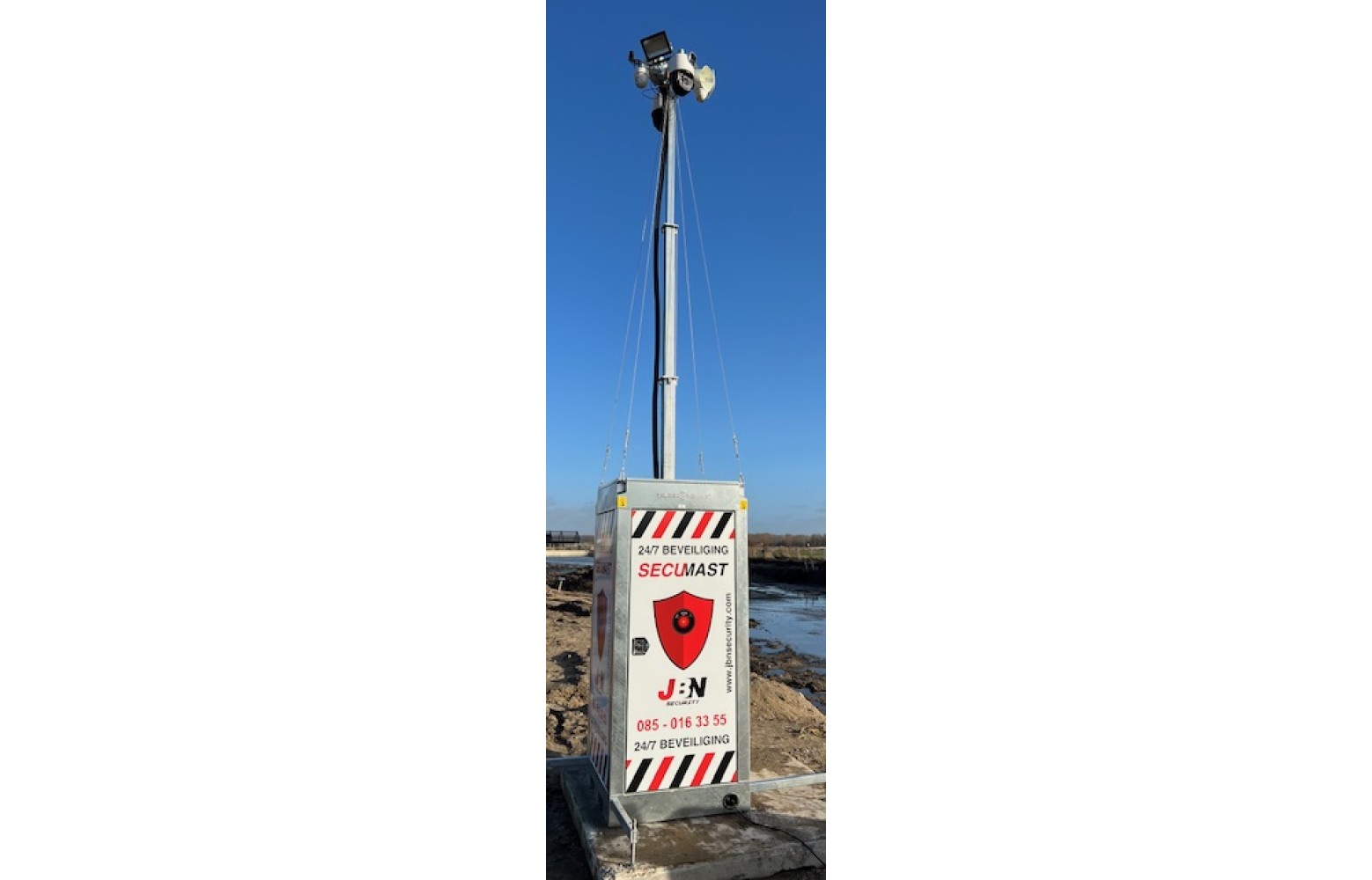 JBNSECURITY Secumast – Mobile camera mast for temporary and flexible security JBNSECURITY Secumast Mobile Camera Mast for Temporary Security at Construction Sites and Events